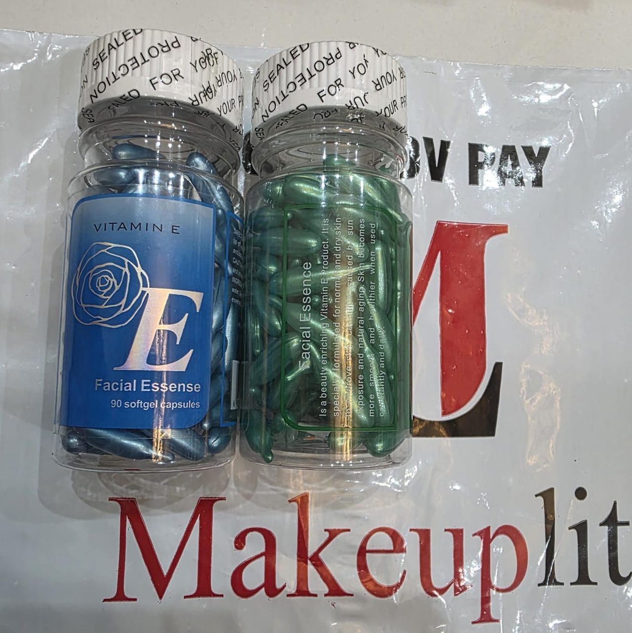 1+1 Vitamin E Facial Essence Capsules Bottle