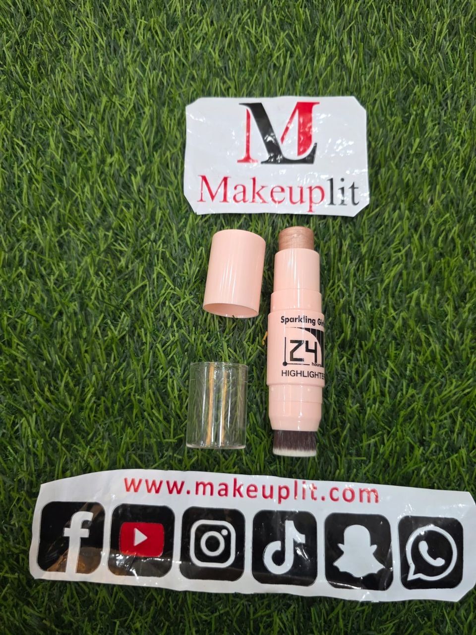 2in1 Sparkling Highlighter with Pre Brush 1 pcs - Nude Brown