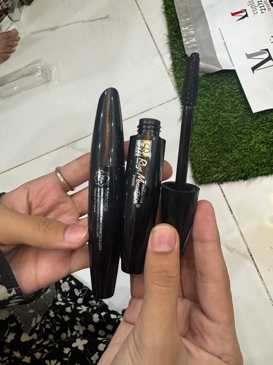 Mascara Paris Black Design 1+1 FREE