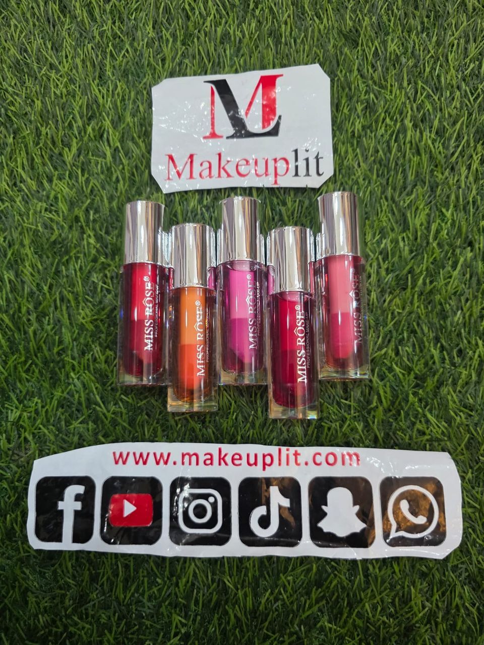 Miss Rose LipGloss / LipOils 1 Pcs
