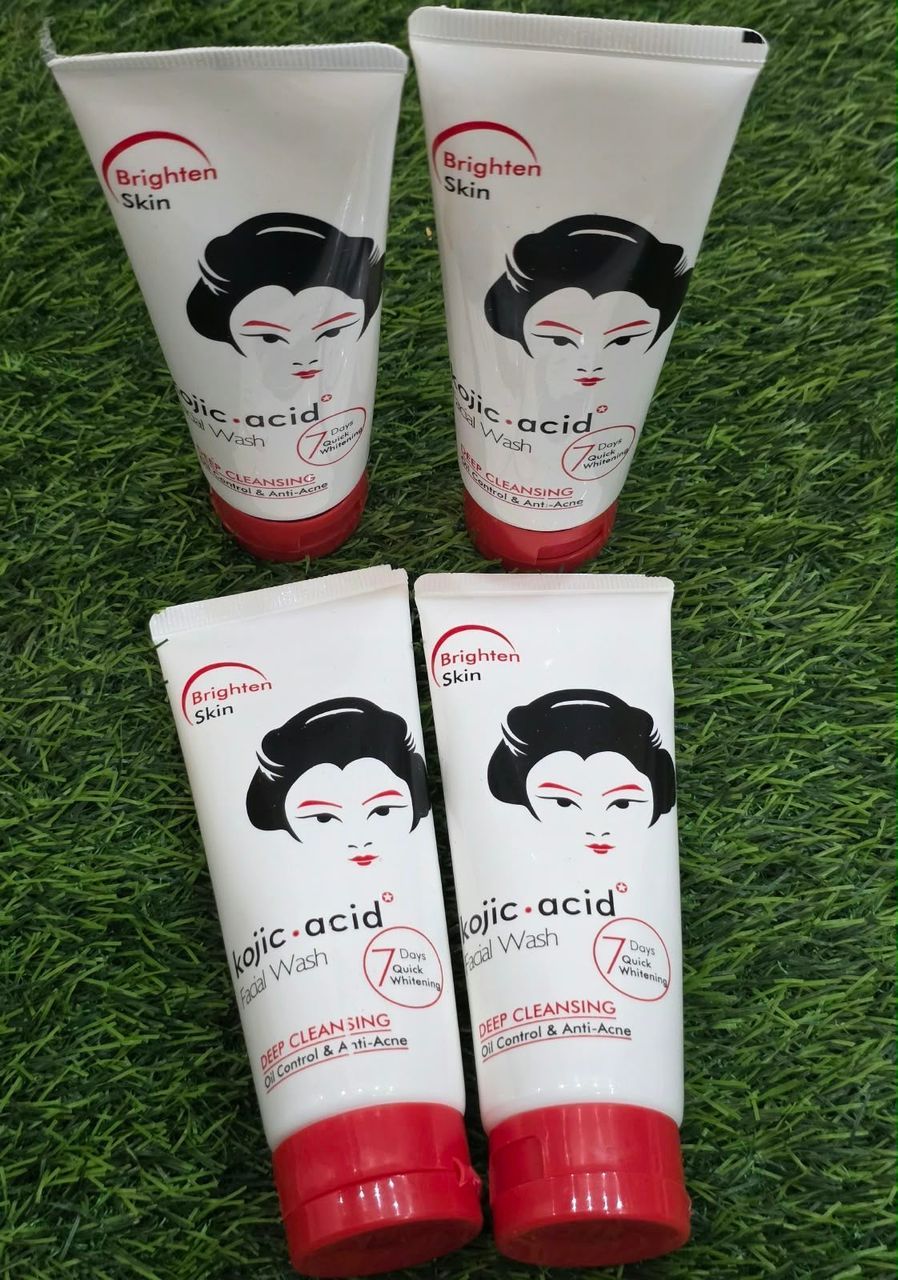 Buy 1 Get 1 Free Kojic Acid Face Wash Brighten Skin Face Wash